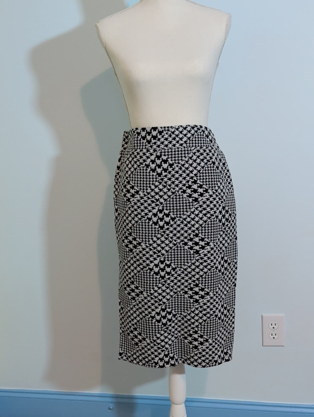 Olivia Blu Houndstooth Pencil Skirt stretch fit Size XL Business y2k office work
